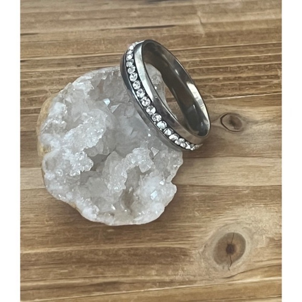 Silver Tungsten w/ Channel Set Crystals Unisex Band Ring -6mm Width -Size 9 -New - Picture 2 of 12